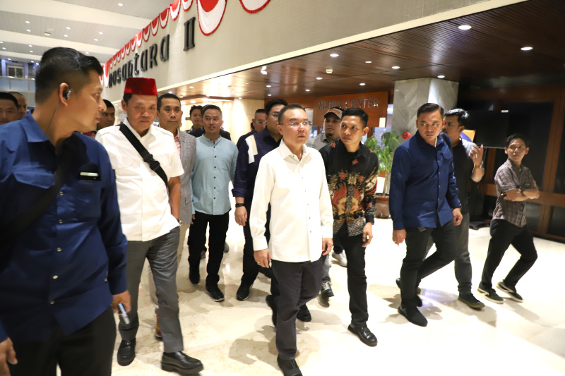 Wakil Ketua DPR RI Prof Sufmi Dasco Ahmad gelar konfrensi pers membatalkan RUU Pilkada (Ashar/SinPo.id)