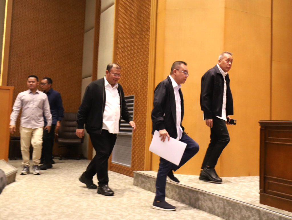 Pimpinan DPR tanggapi 17+8 tuntutan rakyat (Ashar/SinPo.id)