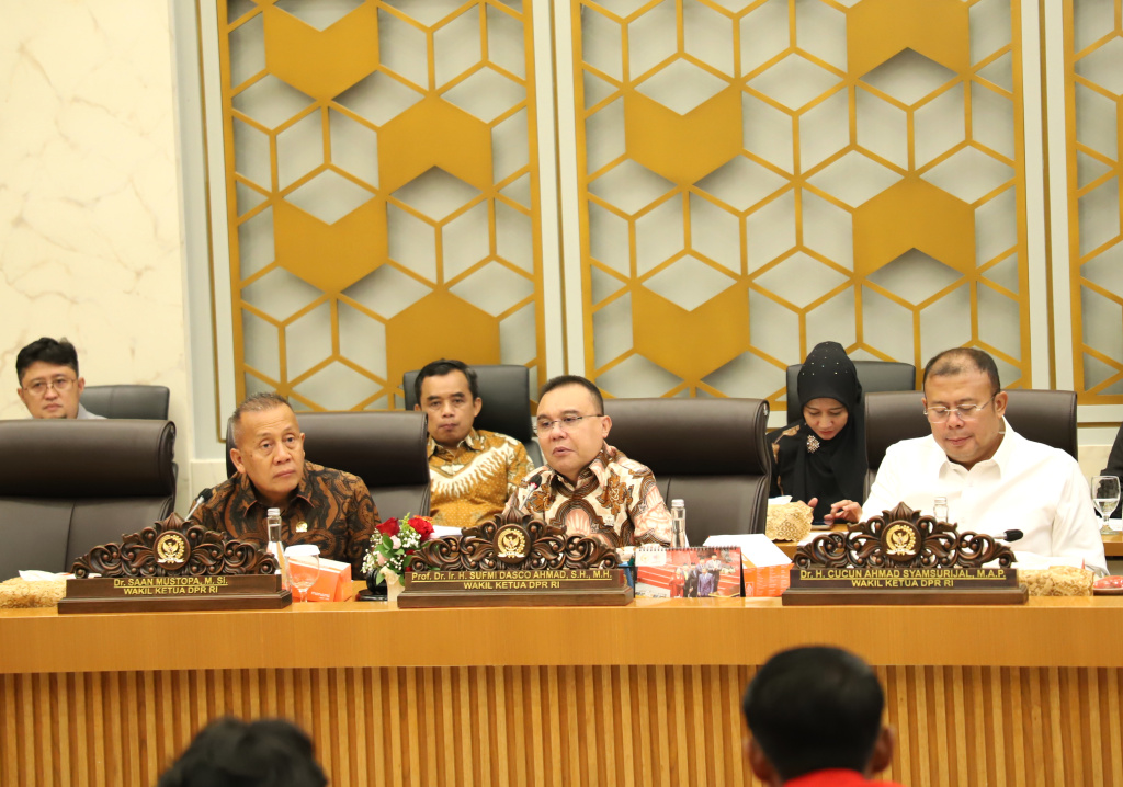 Pimpinan DPR Prof Sufmi Dasco menerima audiensi  Koalisi Nasional Reforma Agraria (Ashar/SinPo.id)