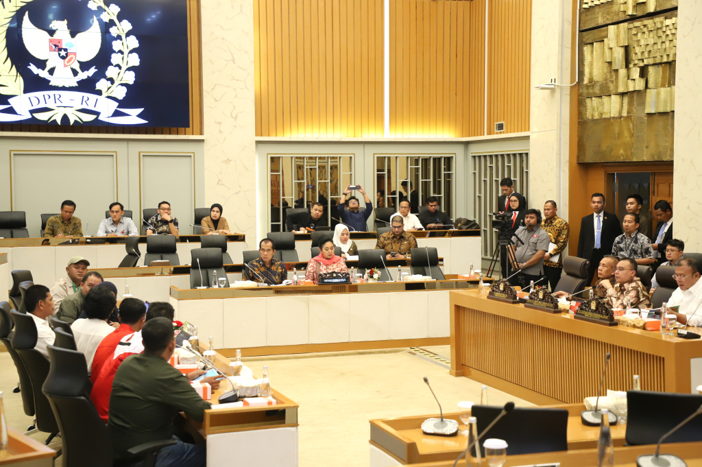 Pimpinan DPR Prof Sufmi Dasco menerima audiensi  Koalisi Nasional Reforma Agraria (Ashar/SinPo.id)