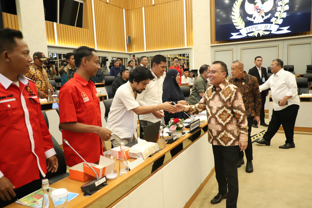 Pimpinan DPR Prof Sufmi Dasco menerima audiensi  Koalisi Nasional Reforma Agraria (Ashar/SinPo.id)