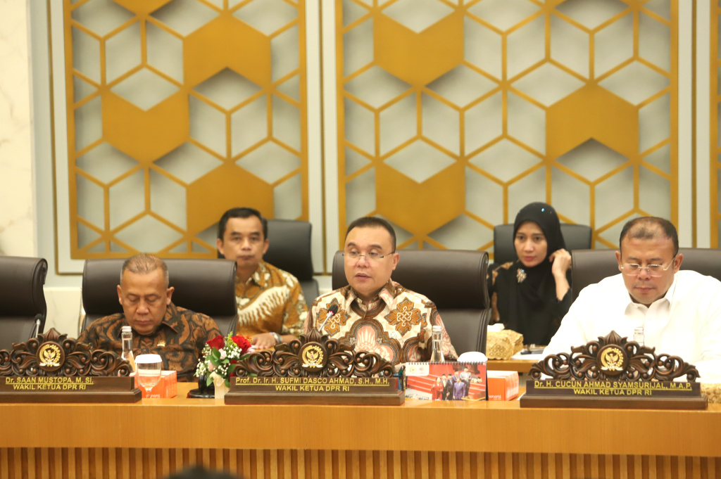Pimpinan DPR Prof Sufmi Dasco menerima audiensi  Koalisi Nasional Reforma Agraria (Ashar/SinPo.id)