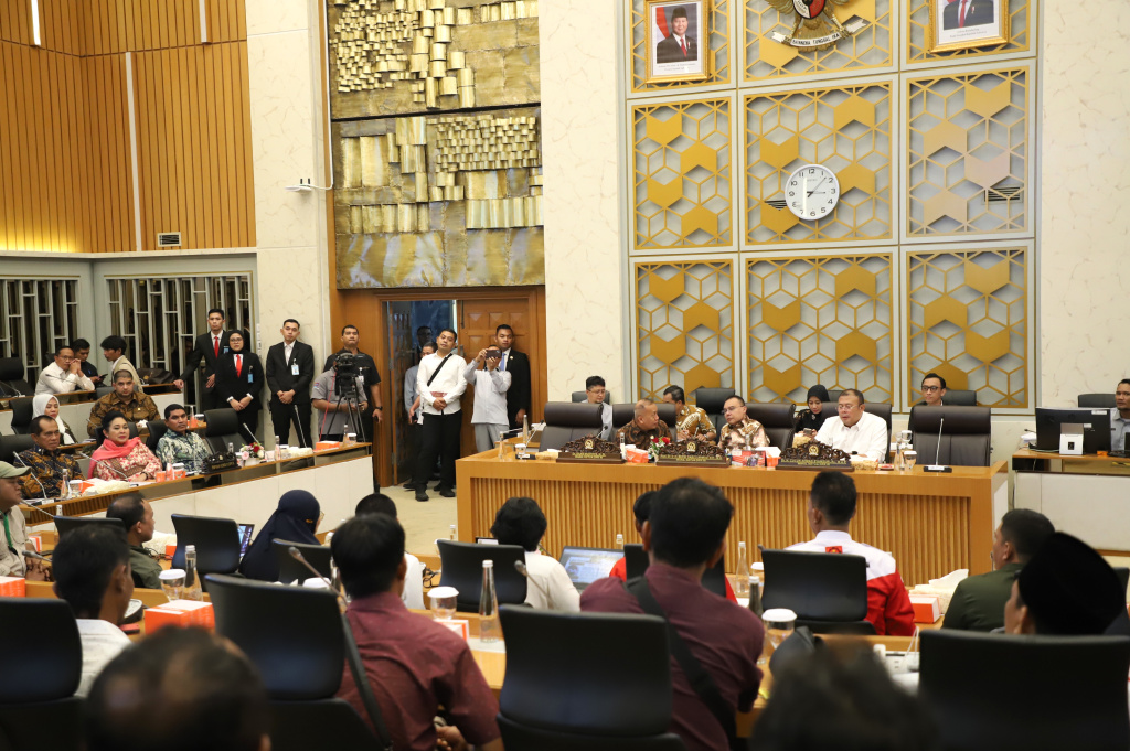 Pimpinan DPR Prof Sufmi Dasco menerima audiensi  Koalisi Nasional Reforma Agraria (Ashar/SinPo.id)