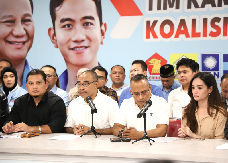 Pimpinan Relawan Prabowo-Gibran akan mengajukan 10 ribu pendukung pasangan Prabowo-Gibran Amicus Curiae di MK (Ashar/SinPo.id)