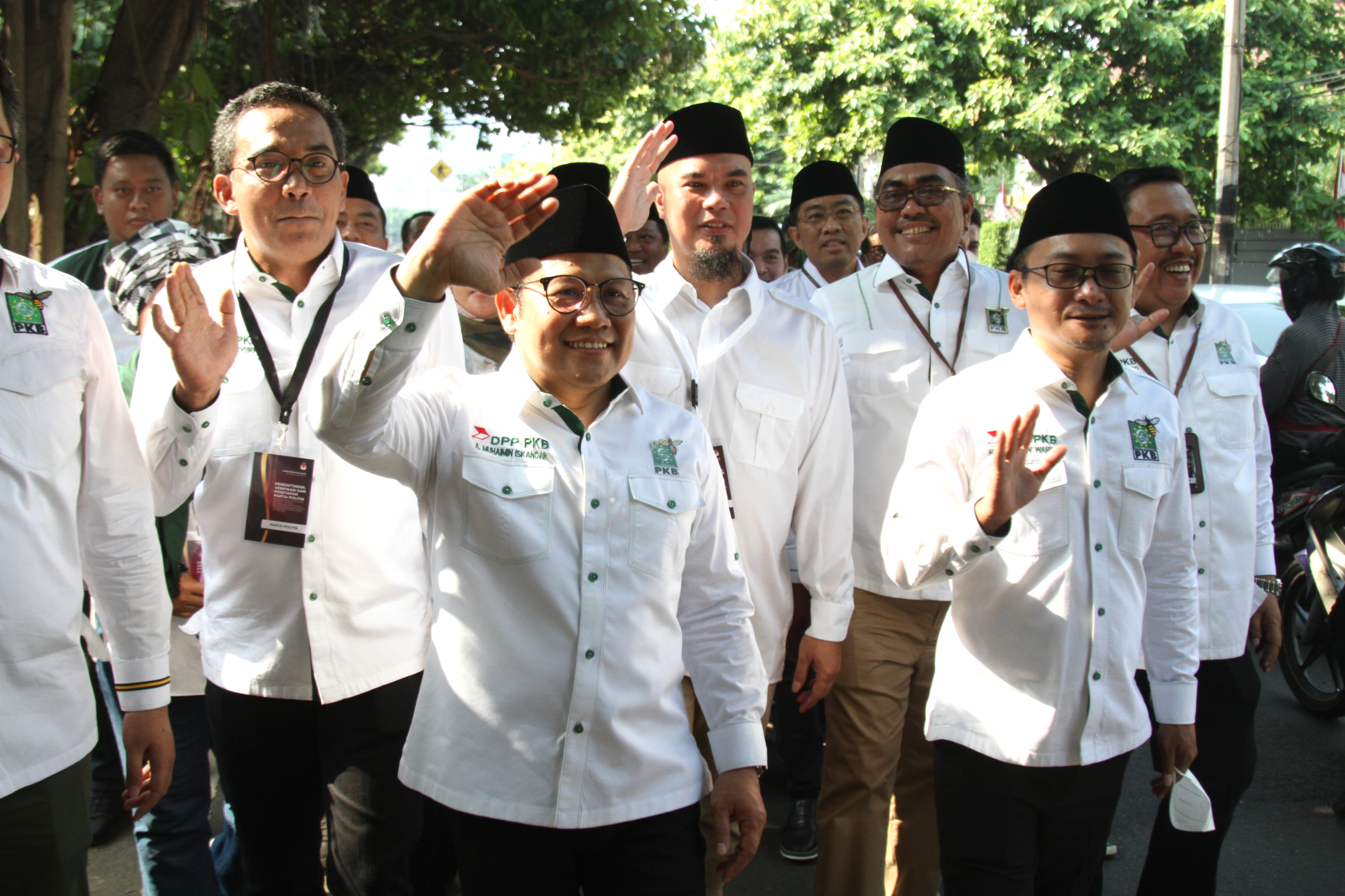 Ketua Umum PKB Muhaimin Iskandar, Ketua Gerindra Prabowo Subianto dan Ketua KPU RI Hasyim Asy'ari (Ashar/SinPo.id)