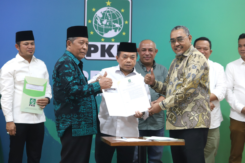 PKB menggelar konfrensi pers rekomendasi penyerahan nama-nama Calon Kepala Daerah untuk Pilkada Serentak 2024 (Ashar/SinPo.id)