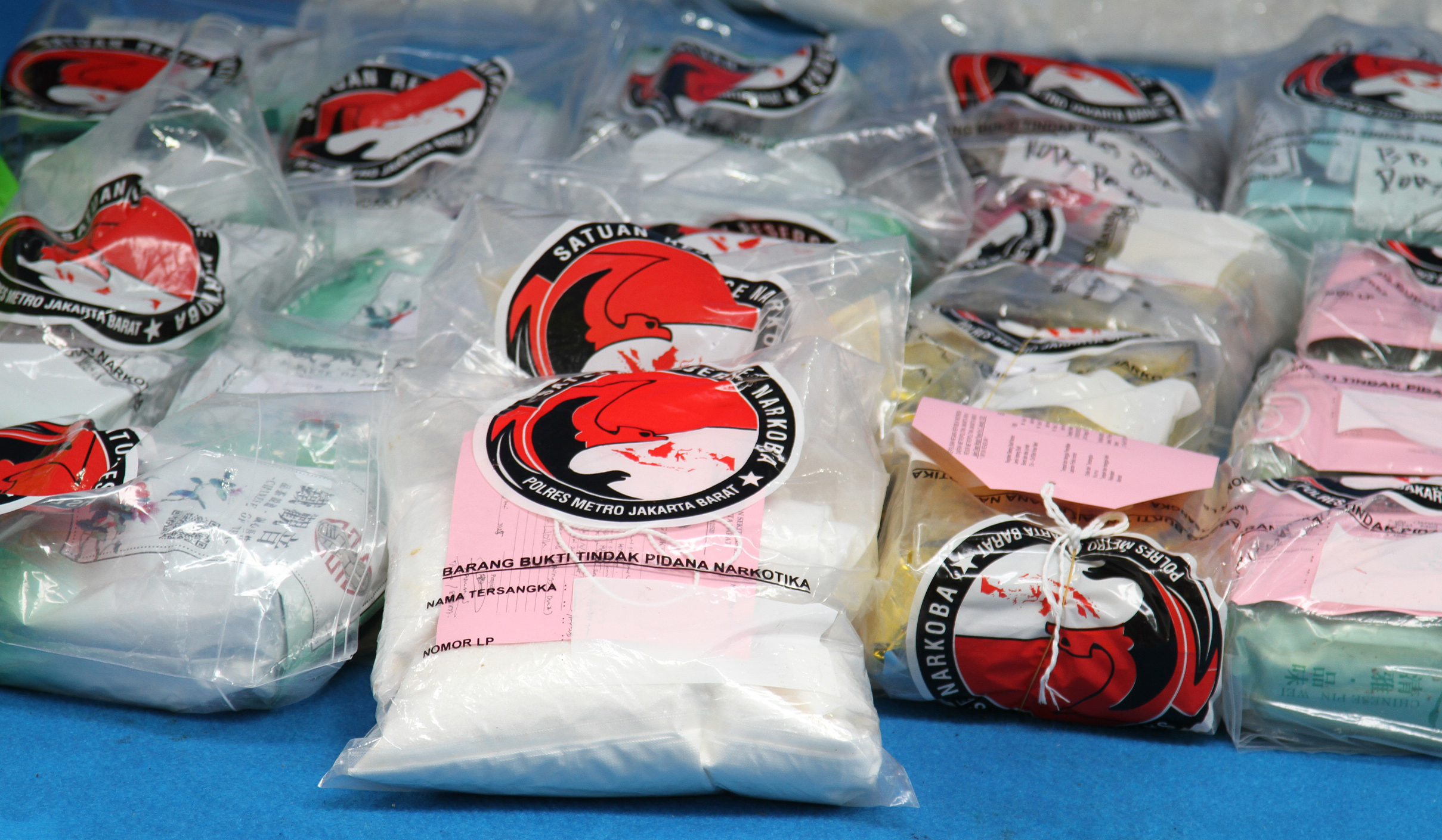 Konferensi pers pengungkapan dan pemusnahan narkoba di Polda Metro Jaya. (Agus Priatna/SinPo.id)