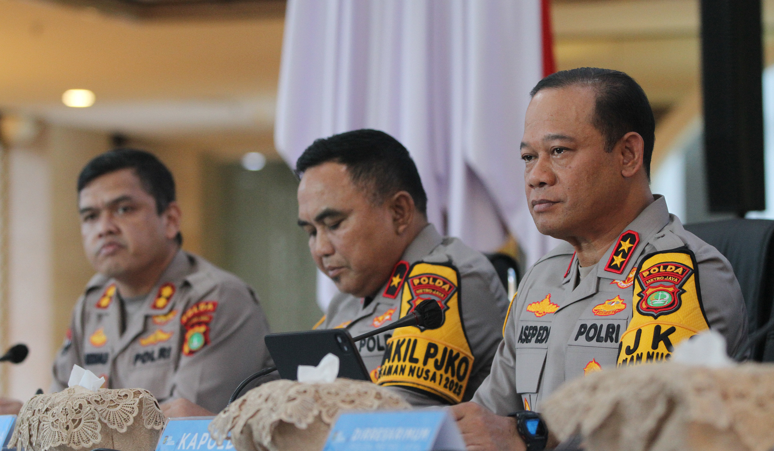 Penetapan tersangka tudingan ijazah palsu Jokowi. (Agus Priatna/SinPo.id)