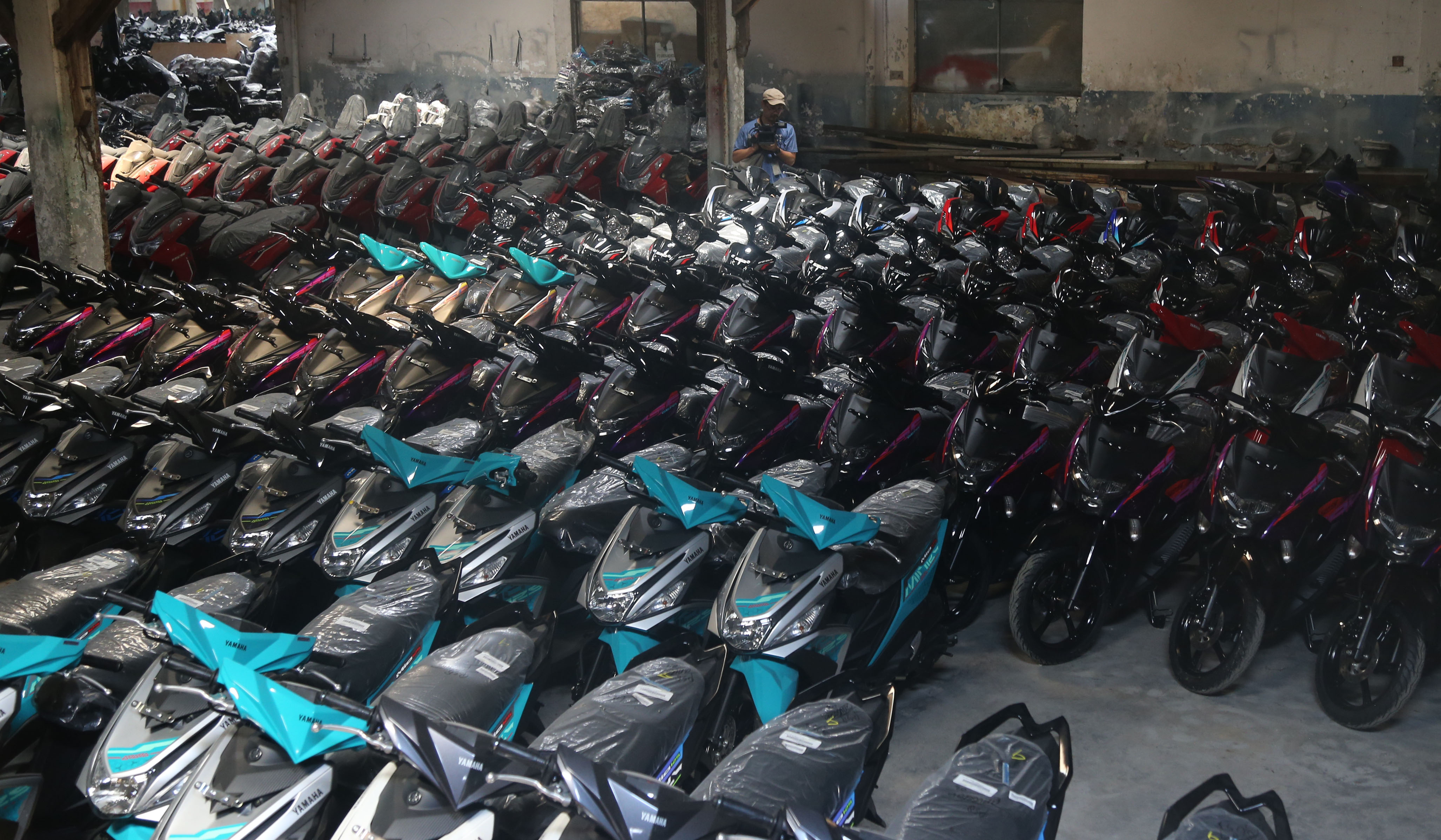Konferensi pers pengungkapan kasus penadahan motor bodong. (Agus Priatna/SinPo.id)
