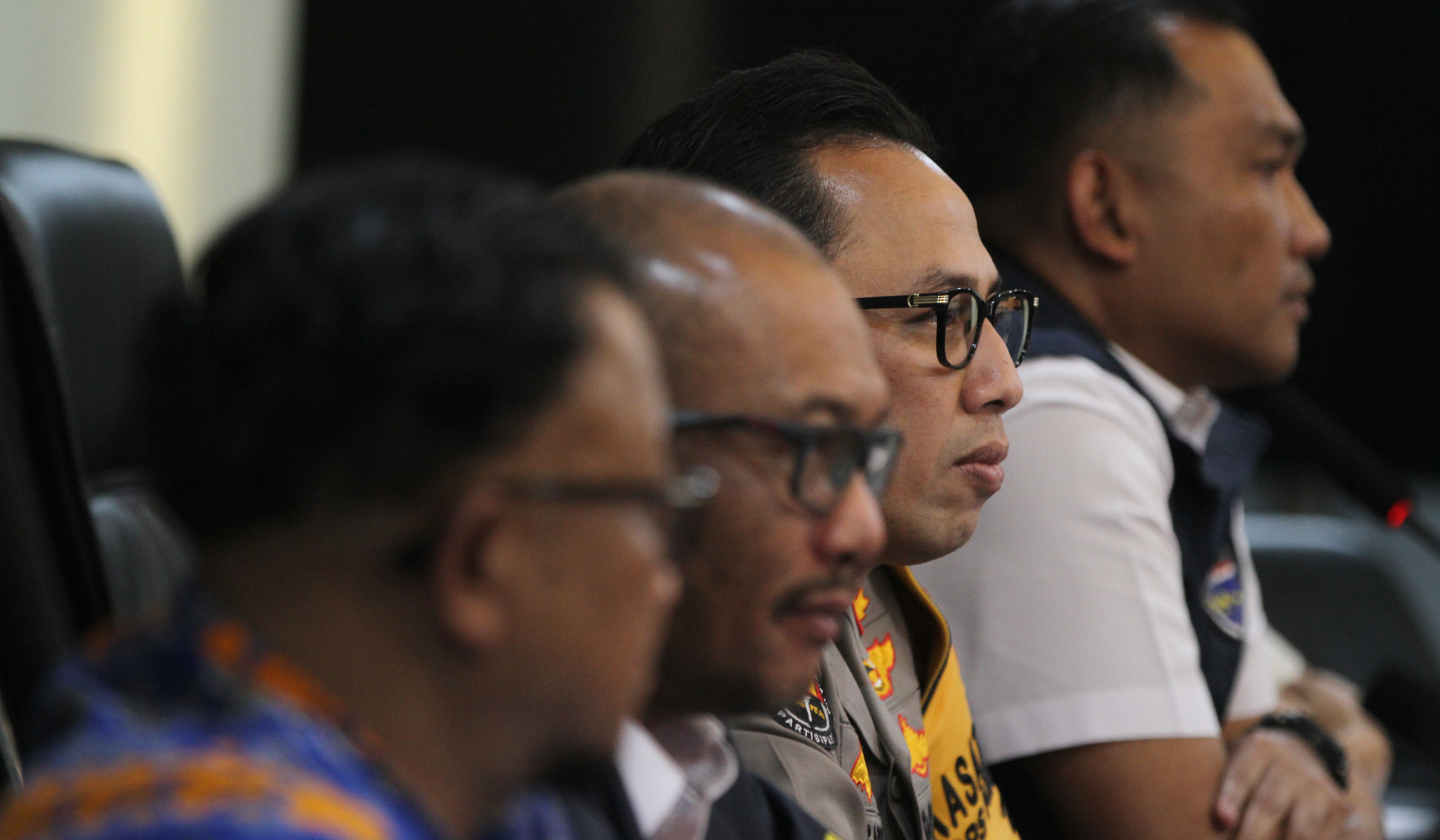 Petugas temukan dua orang hilang pascaaksi. (Agus Priatna/SinPo.id)