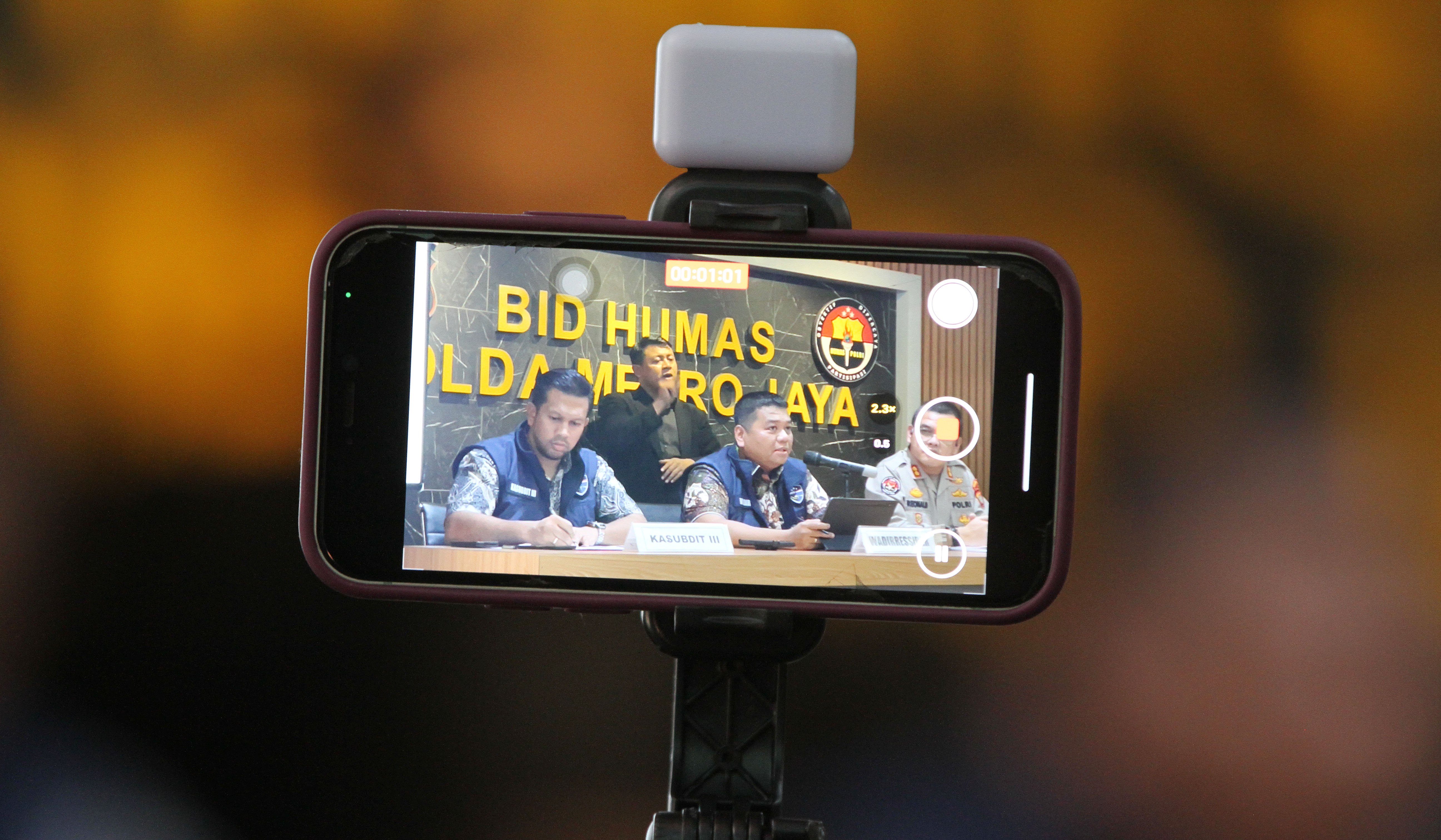 Konferensi pers Ditressiber. (Agus Priatna/SinPo.id)