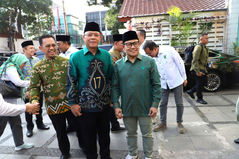 Plt Ketua Umum PPP Muhamad Mardiono sambangi PKB untuk silahturahmi dan kerja sama dalam menyambut pilkada serentak nanti (Ashar/SinPo.id)