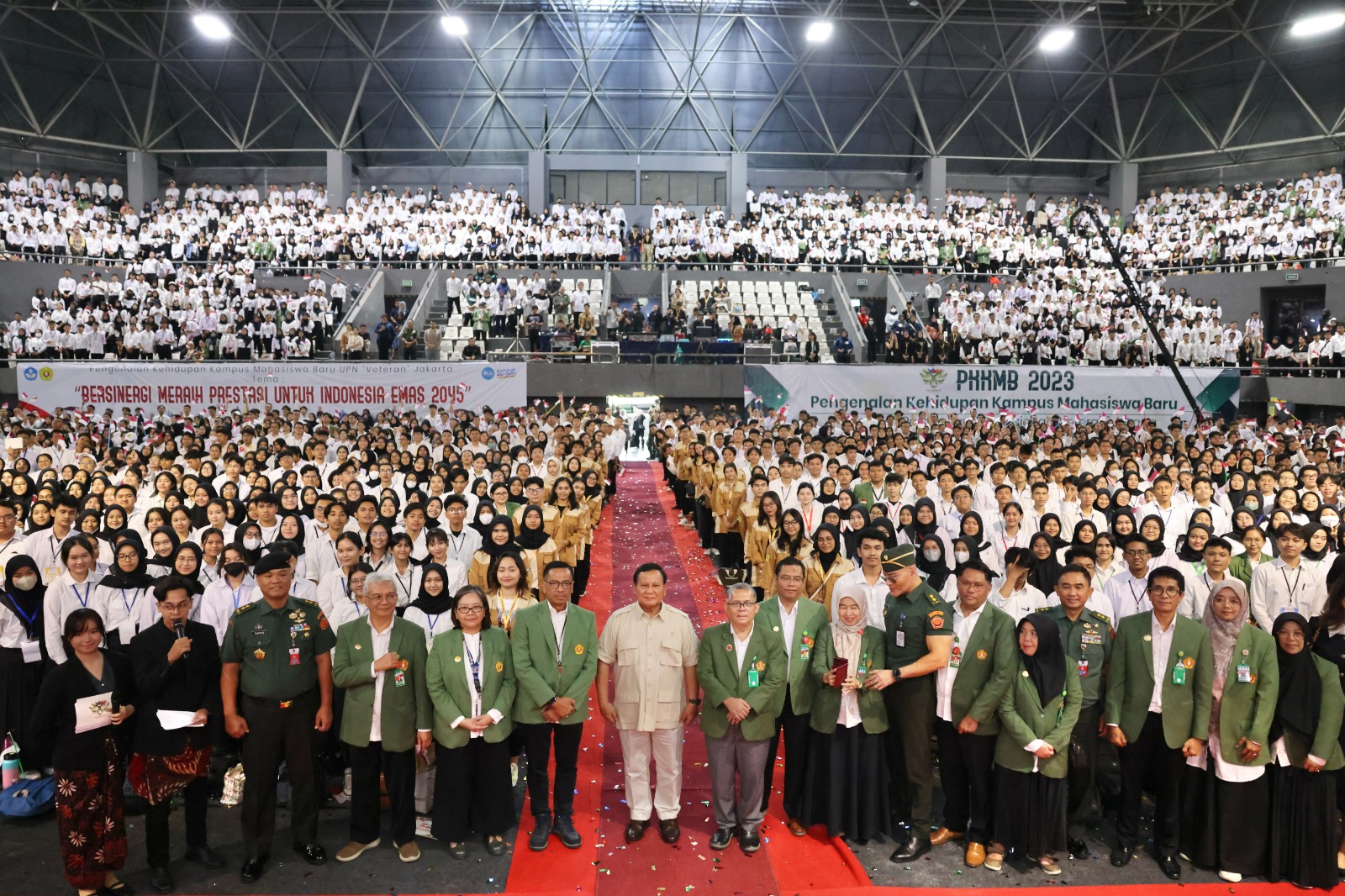 Menhan Prabowo isi pembekalan mahasiswa baru UPN bicara tentang masa depan Bangsa Indonesia (Ashar/Foto:Tim Prabowo/SinPo.id)