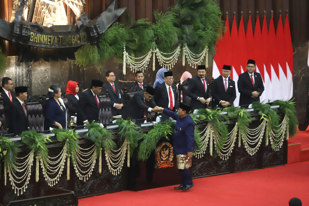 Prabowo-Gibran resmi menjadi Presiden ke-8 dan Wapres RI usai dilantik oleh MPR RI (Ashar/SinPo.id)