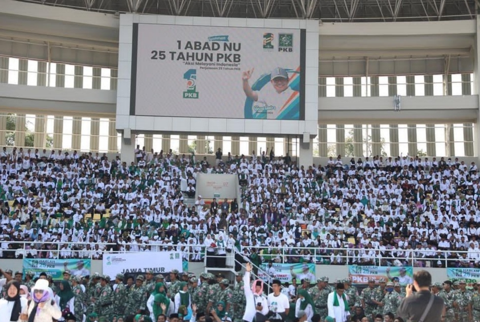Ketua Umum Partai Gerindra Prabowo Subianto hadiri Harlah PKB Ke-25 di Stadion Manahan Solo (Ashar/Foto:Tim Prabowo/SinPo.id)