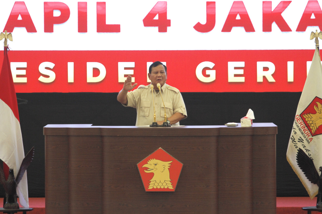 Ketua Umum Partai Gerindra Prabowo Subianto hadiri Konsolidasi Kader Gerindra Jakarta Timur di Gor Velodrome (Ashar/SinPo.id)