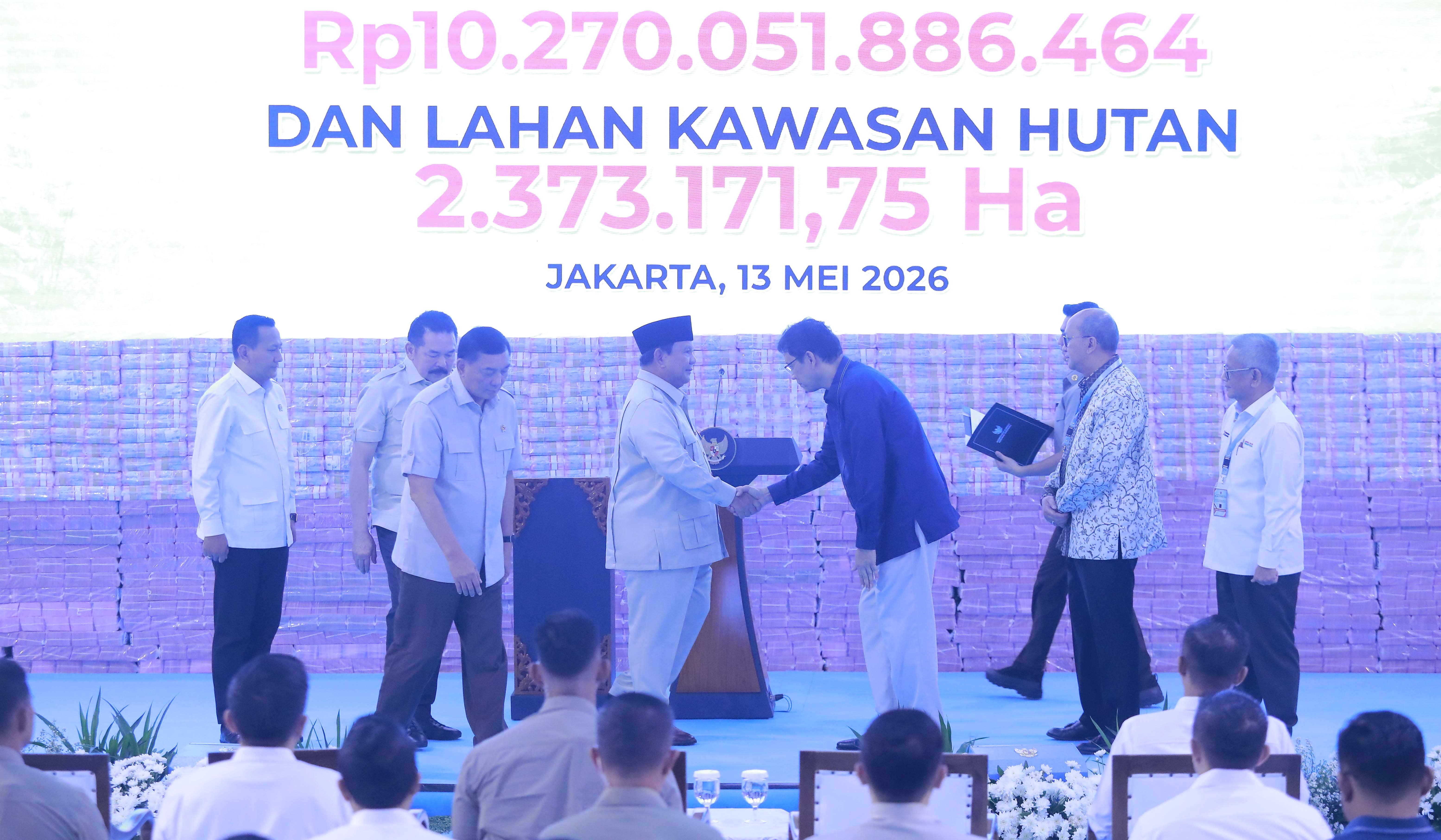 Prabowo hadiri penyerahan uang hasil rampasan ke negara. (Agus Priatna/SinPo.id)