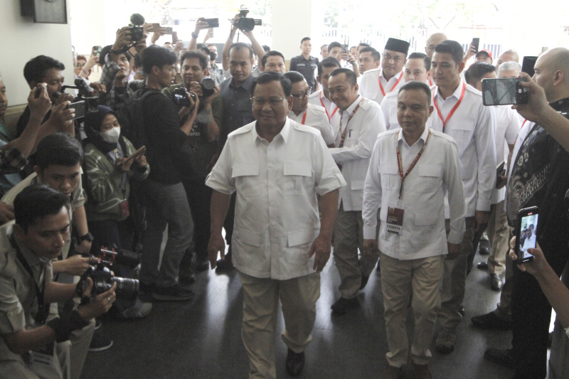 Bacapres sekaligus Ketua Umum Gerindra Prabowo Subianto hadiri rapat Internal Rapimnas Gerindra di The Dharmawangsa (Ashar/SinPo.id)