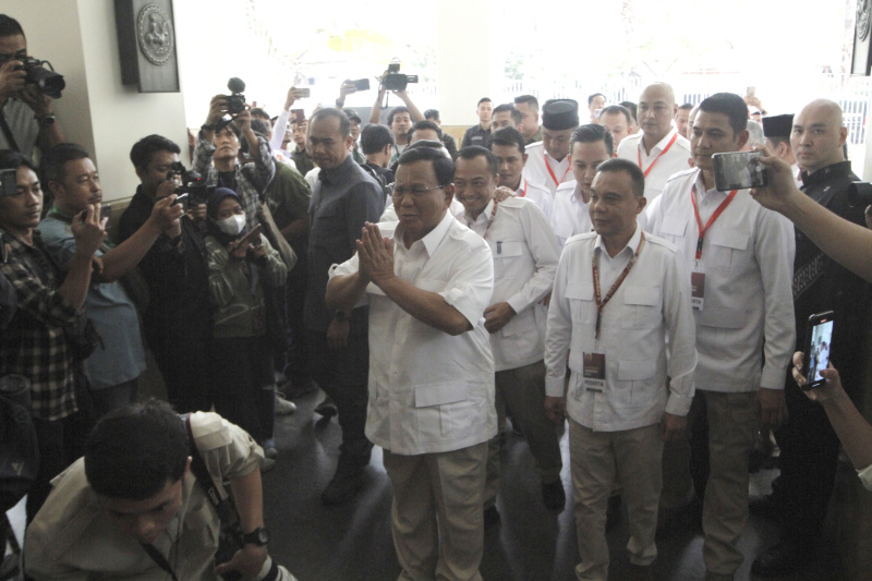 Bacapres sekaligus Ketua Umum Gerindra Prabowo Subianto hadiri rapat Internal Rapimnas Gerindra di The Dharmawangsa (Ashar/SinPo.id)