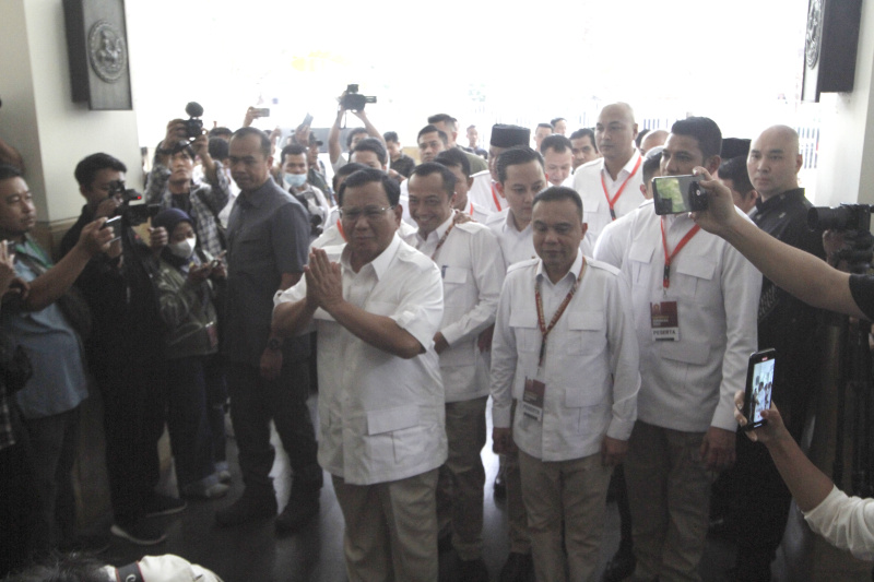 Bacapres sekaligus Ketua Umum Gerindra Prabowo Subianto hadiri rapat Internal Rapimnas Gerindra di The Dharmawangsa (Ashar/SinPo.id)