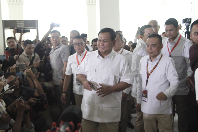 Bacapres sekaligus Ketua Umum Gerindra Prabowo Subianto hadiri rapat Internal Rapimnas Gerindra di The Dharmawangsa (Ashar/SinPo.id)