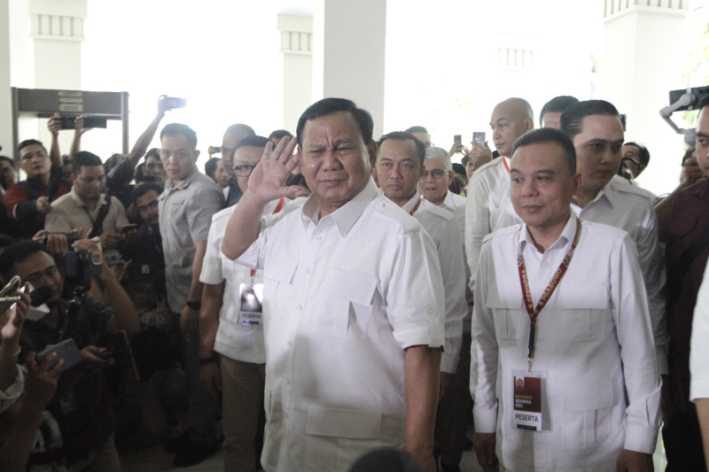 Bacapres sekaligus Ketua Umum Gerindra Prabowo Subianto hadiri rapat Internal Rapimnas Gerindra di The Dharmawangsa (Ashar/SinPo.id)