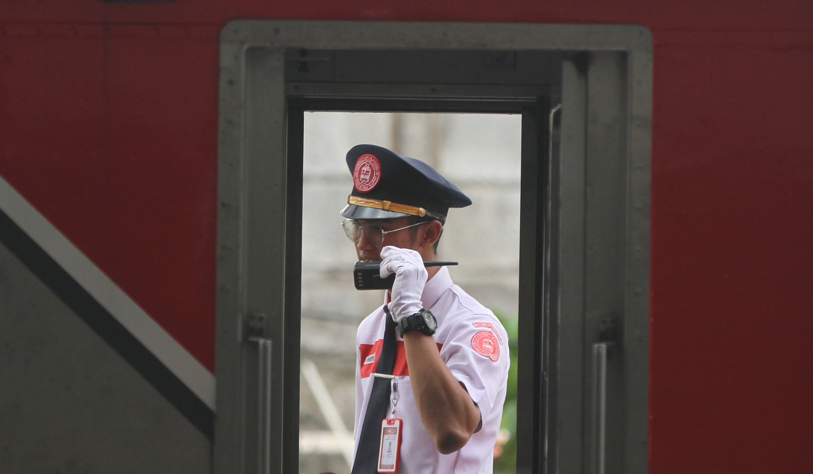 Suasana Stasiun Tanah Abang. (Agus Priatna/SinPo.id)