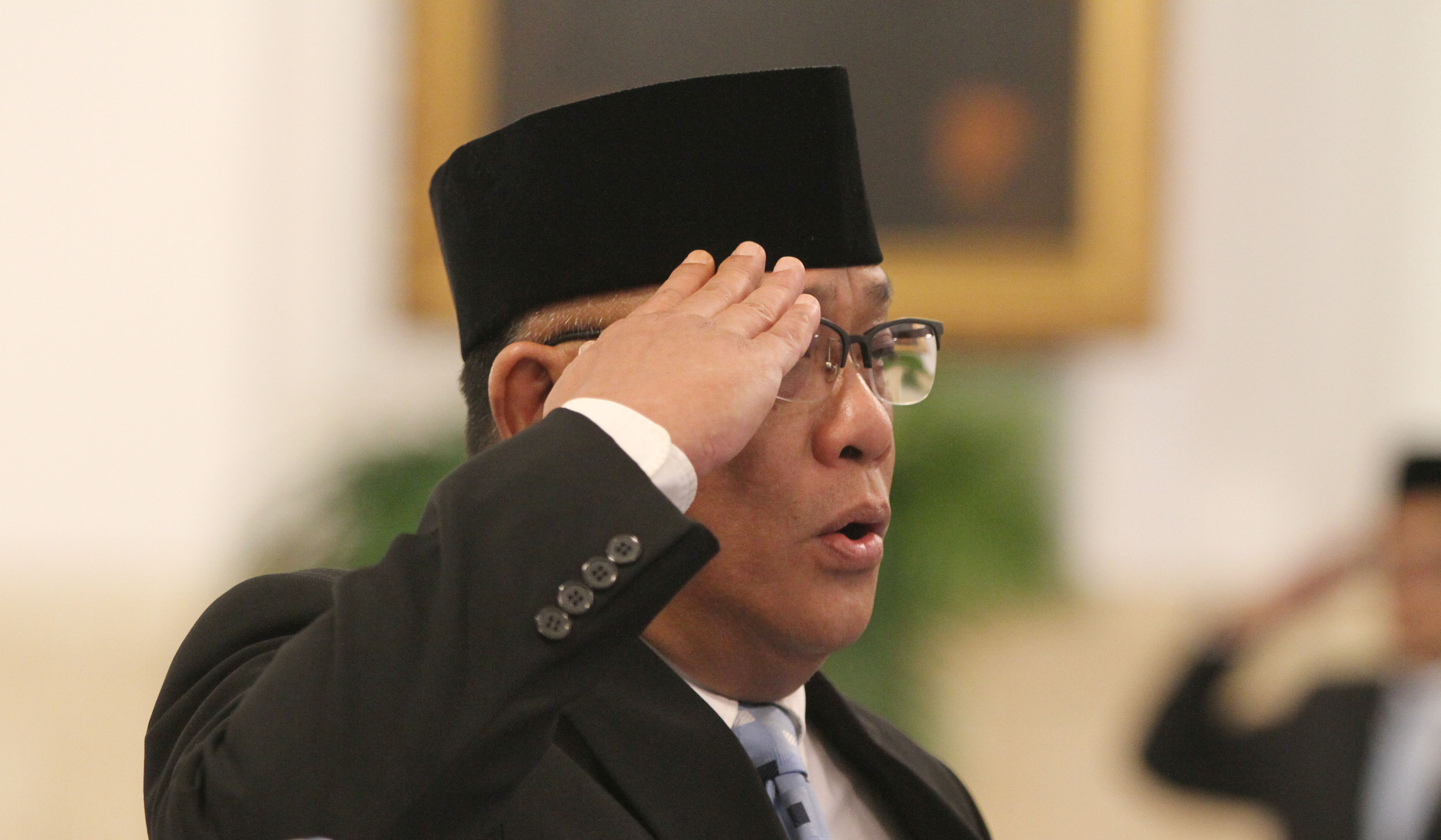 Presiden Prabowo lantik Jumhur Hidayat sebagai Menteri LH. (Agus Priatna/SinPo.id)