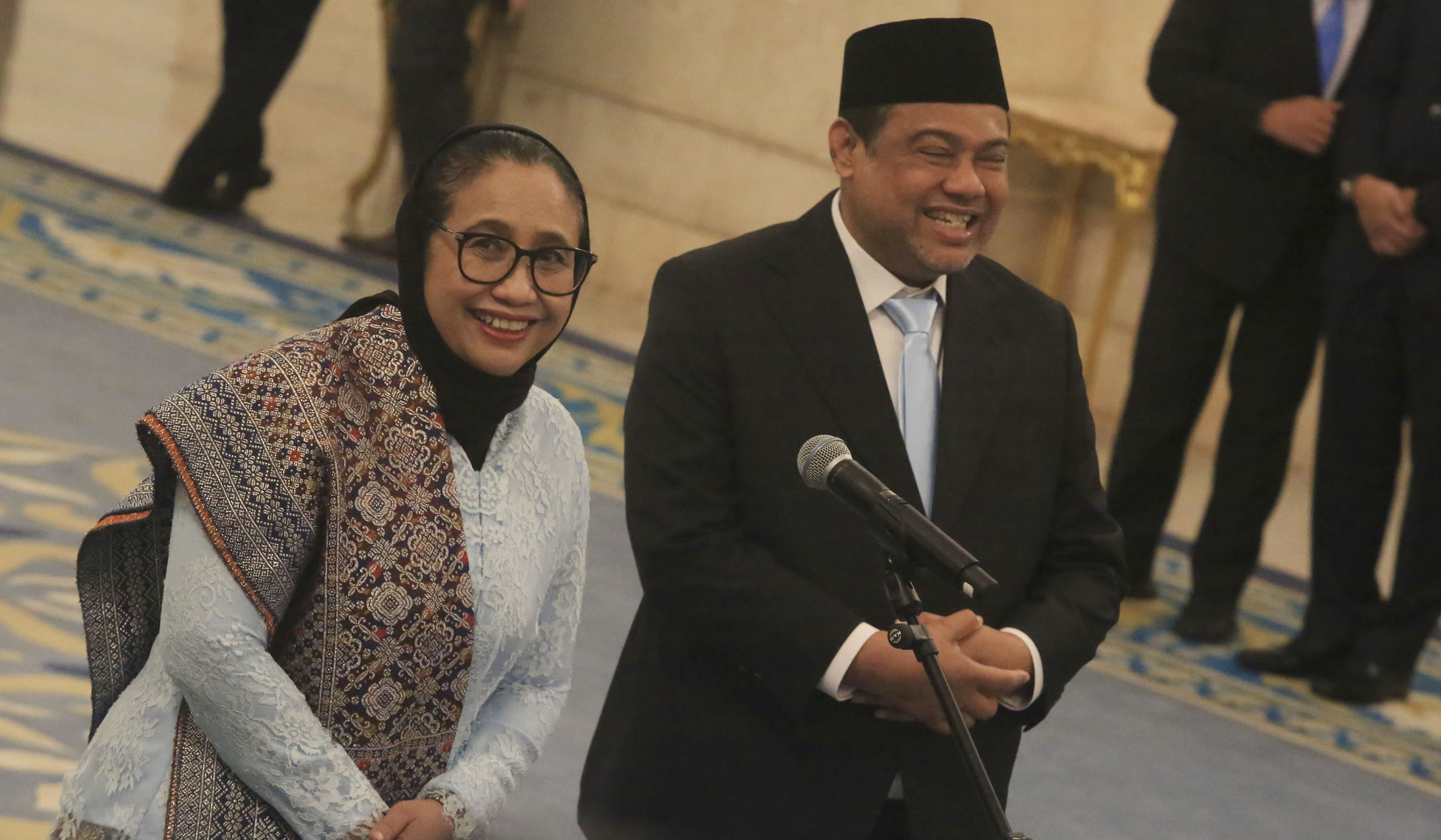 Presiden Prabowo lantik pimpinan BGN dan penasihat Presiden bidang ketenagakerjaan. (Agus Priatna/SinPo.id)