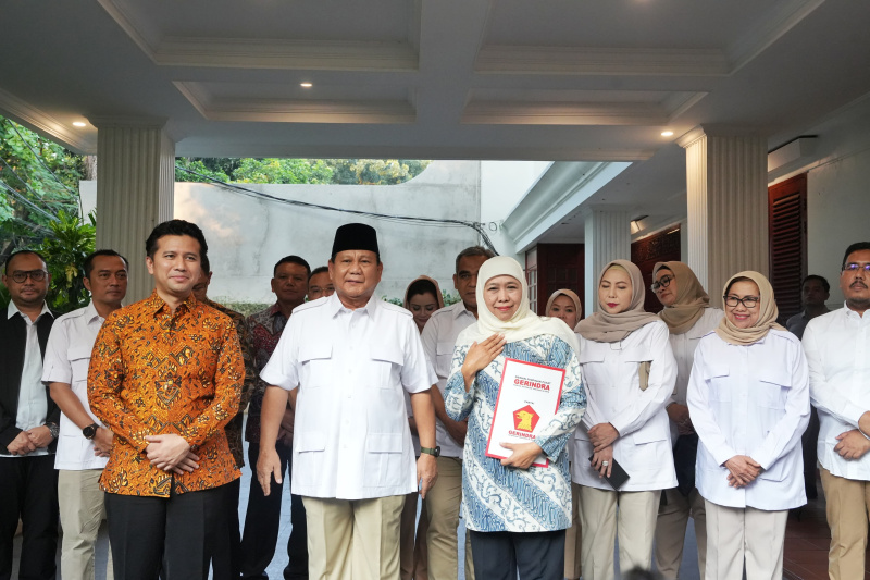 Prabowo resmi mendukung Khofifah dan Emil Dardak untuk maju di Pilgub di Jawa Timur (Ashar/SinPo.id)