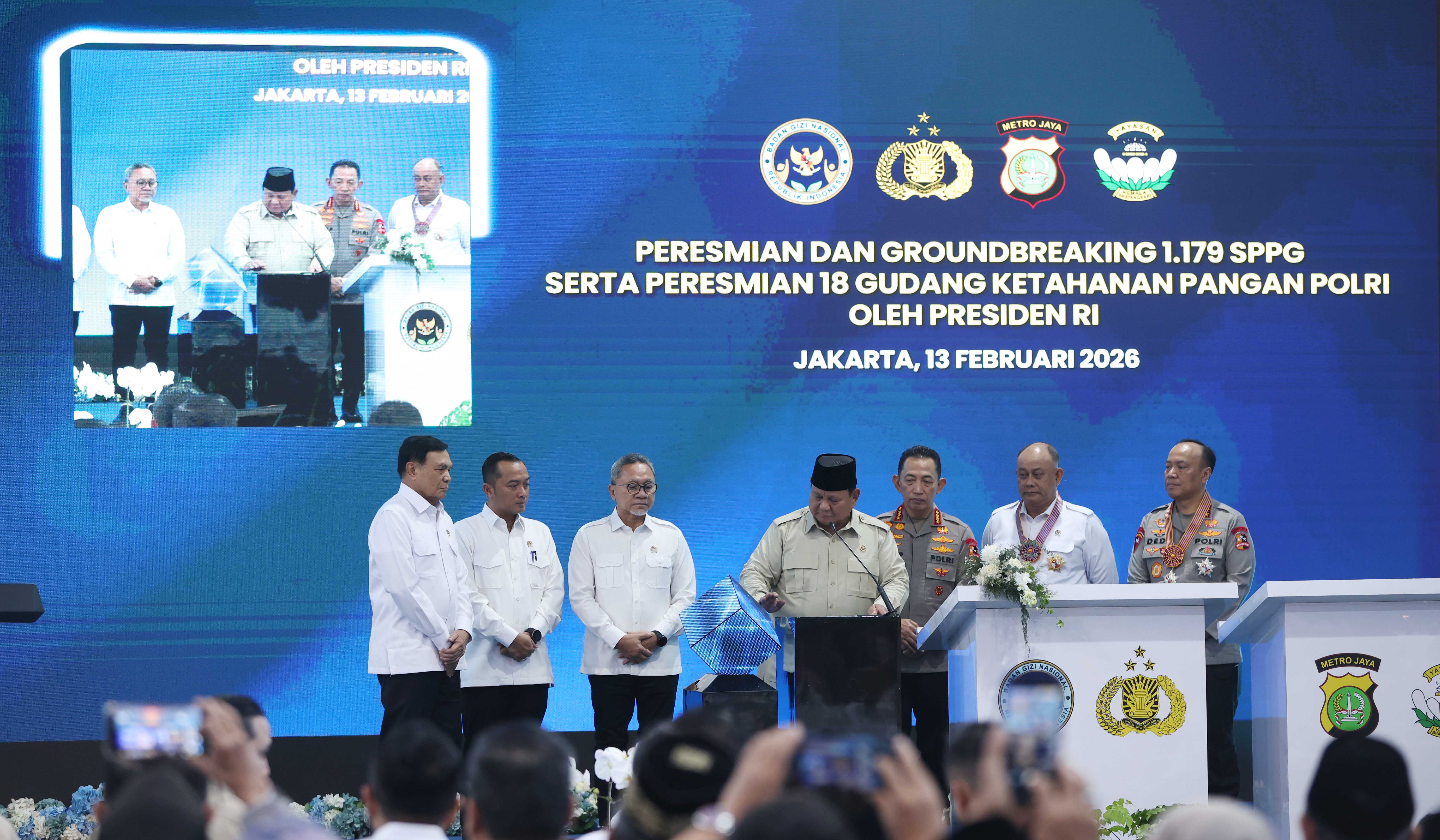 Prabowo resmikan 1.179 SPP dan gudang ketahanan pangan polri. (Agus Priatna/SinPo.id)
