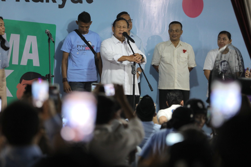 Calon Presiden Prabowo Subianto menerima baik dukungan dari Relawan Bakti untuk Rakyat di kediamannya Kertanegara (Ashar/SinPo.id)