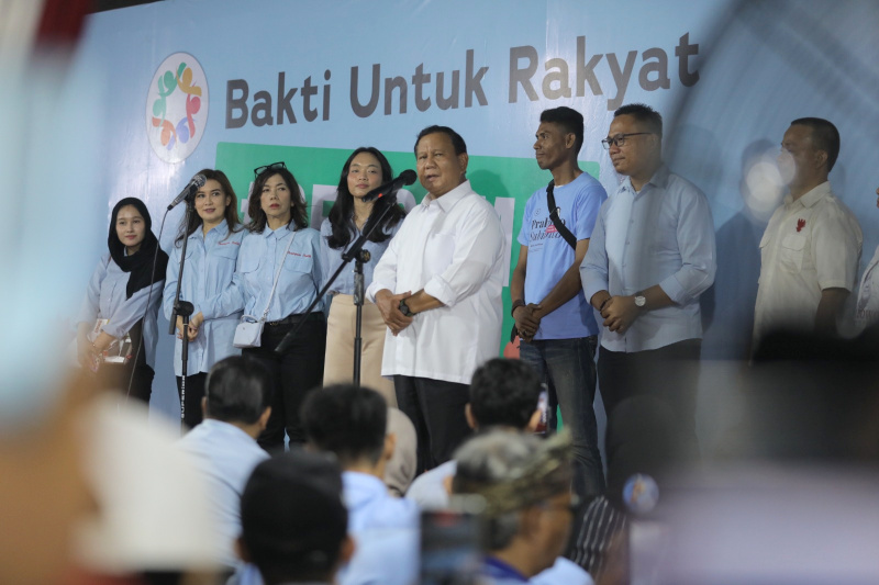 Calon Presiden Prabowo Subianto menerima baik dukungan dari Relawan Bakti untuk Rakyat di kediamannya Kertanegara (Ashar/SinPo.id)