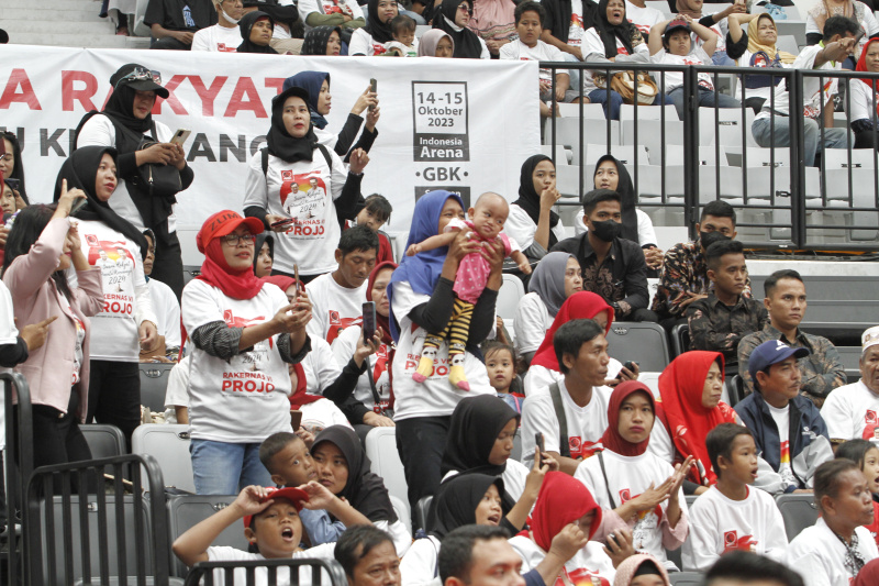 Presiden Jokowi membuka acara Rakernas VI Projo di Arena GBK (Ashar/SinPo.id)