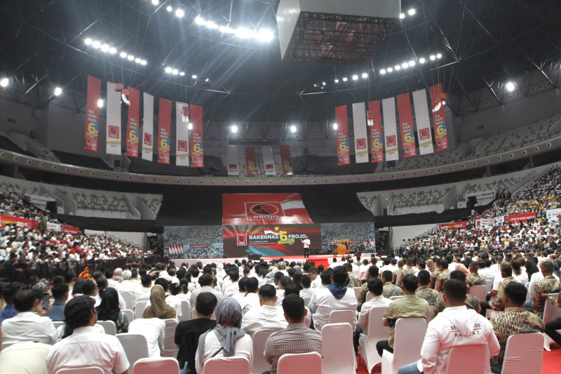 Presiden Jokowi membuka acara Rakernas VI Projo di Arena GBK (Ashar/SinPo.id)