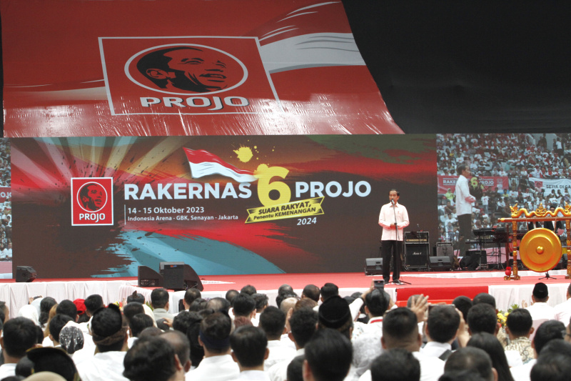 Presiden Jokowi membuka acara Rakernas VI Projo di Arena GBK (Ashar/SinPo.id)