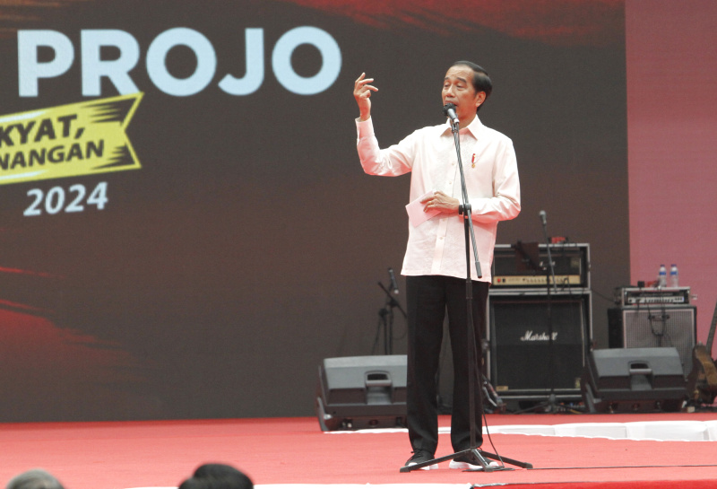 Presiden Jokowi membuka acara Rakernas VI Projo di Arena GBK (Ashar/SinPo.id)