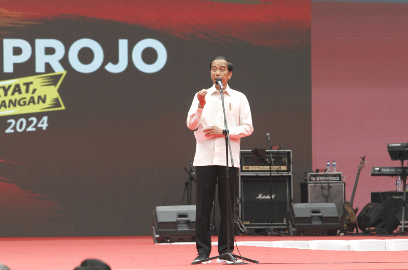 Presiden Jokowi membuka acara Rakernas VI Projo di Arena GBK (Ashar/SinPo.id)