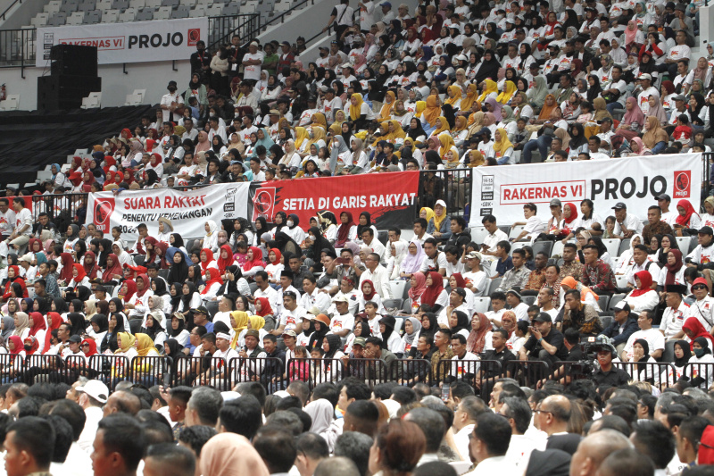 Presiden Jokowi membuka acara Rakernas VI Projo di Arena GBK (Ashar/SinPo.id)