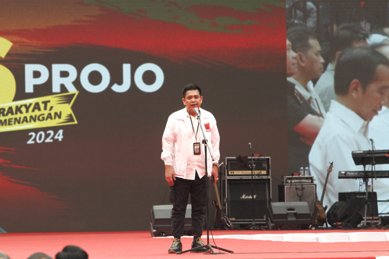 Presiden Jokowi membuka acara Rakernas VI Projo di Arena GBK (Ashar/SinPo.id)