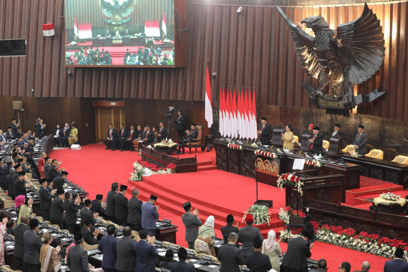 Presiden Jokowi hadir dalam sidang tahunan bersama dan menyampaikan pidato kenegaraan di Gedung Kura-Kura Nusantara (Ashar/SinPo.id)