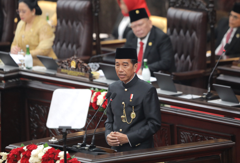 Presiden Jokowi hadir dalam sidang tahunan bersama dan menyampaikan pidato kenegaraan di Gedung Kura-Kura Nusantara (Ashar/SinPo.id)