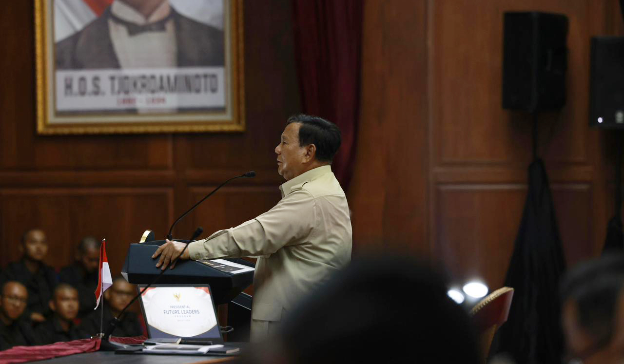 Prabowo saat memberikan taklimat peserta PFLP 2026. (Agus Priatna/BPMI Setpres/SinPo.id)
