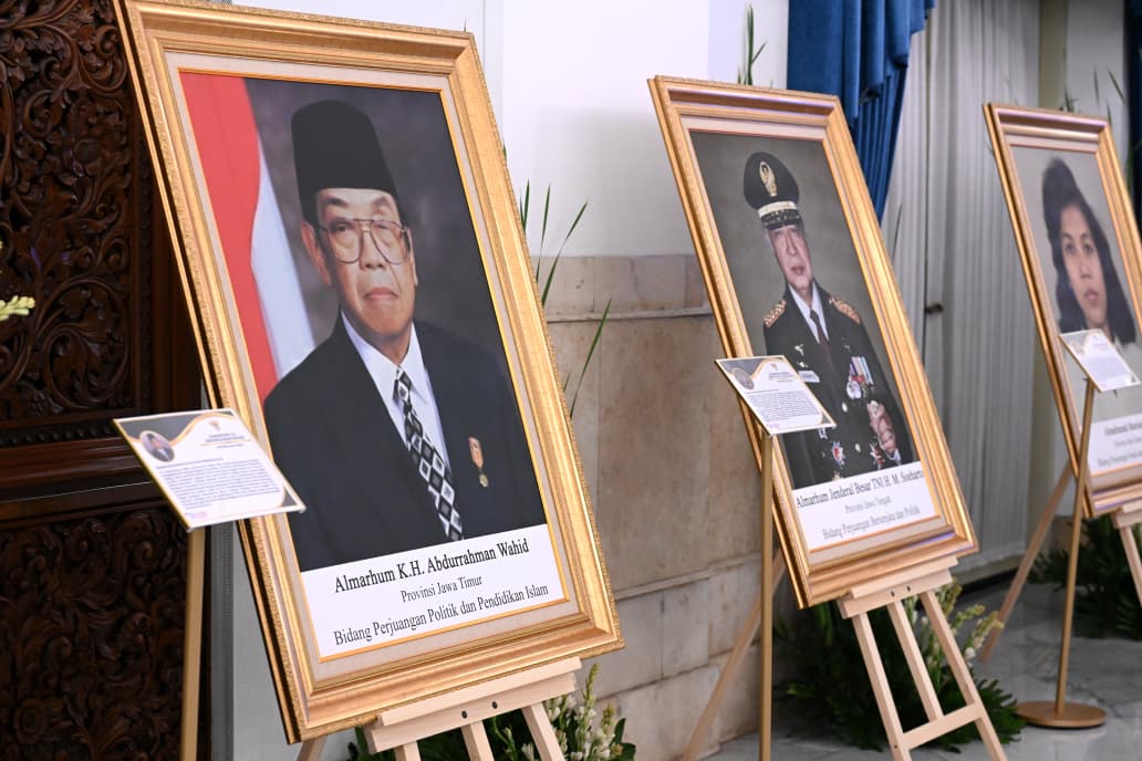 Presiden Prabowo berikan gelar Pahlawan Nasional untuk 10 Tokoh diantaranya ada Soeharto dan Gusdur (Ashar/Foto: BiroSetpres/SinPo.id)