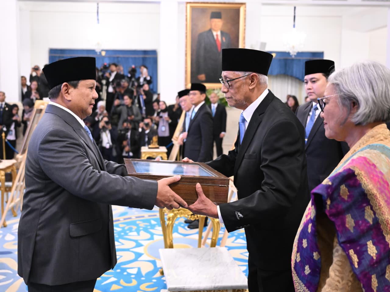 Presiden Prabowo berikan gelar Pahlawan Nasional untuk 10 Tokoh diantaranya ada Soeharto dan Gusdur (Ashar/Foto: BiroSetpres/SinPo.id)