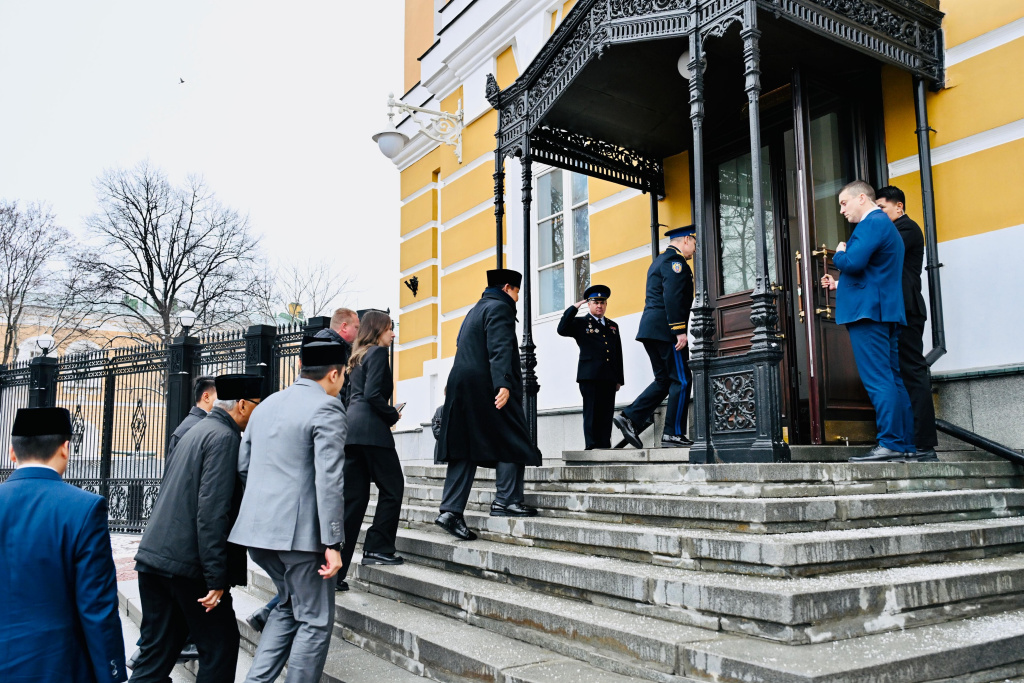 Presiden Prabowo Subianto bertemu Presiden Federasi Rusia Vladimir Putin di Kremlin (Ashar/Foto: BiroSetpres/SinPo.id)