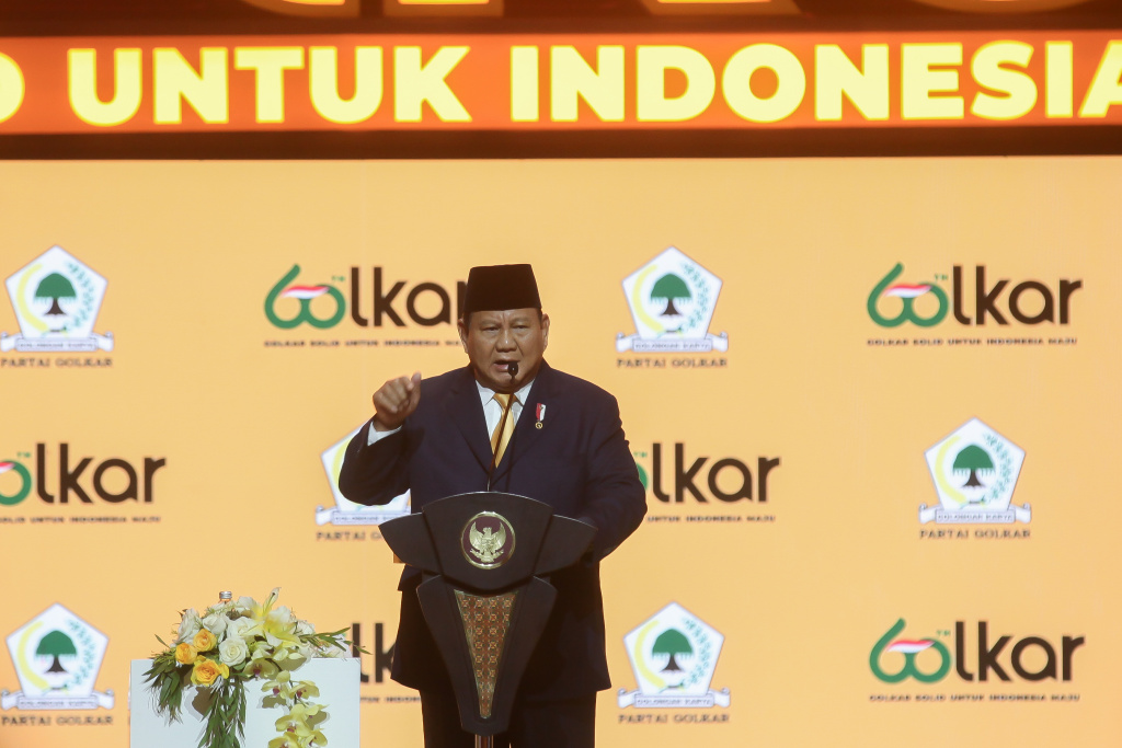 Presiden Prabowo Subianto dan Wapres Gibran Rakabuming Raka hadiri puncak HUT ke-60 Partai Golkar di Sentul (Ashar/SinPo.id)