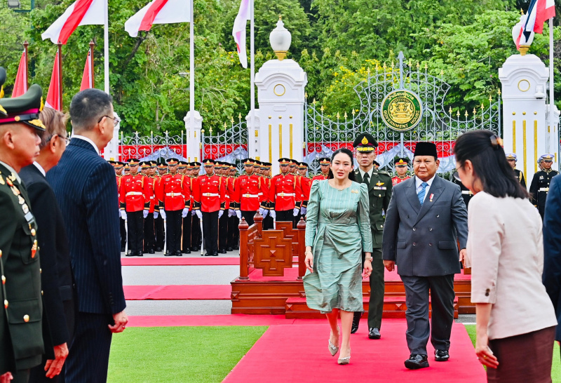 Presiden Prabowo Subianto disambut hangat oleh perdana Menteri Thailand Paetongtarn Shinawatra di Goverment House (Ashar/Foto:Laily-Biro Setpres/SinPo.id)