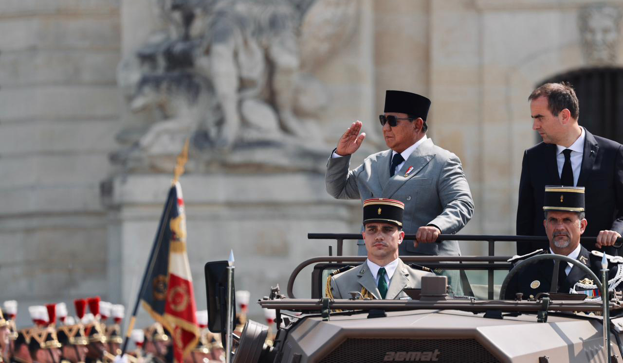 Presiden Prabowo, saat melakukan kunjungan ke Paris, Prancis. (Agus Priatna/BPMI Setpres/SinPo.id)
