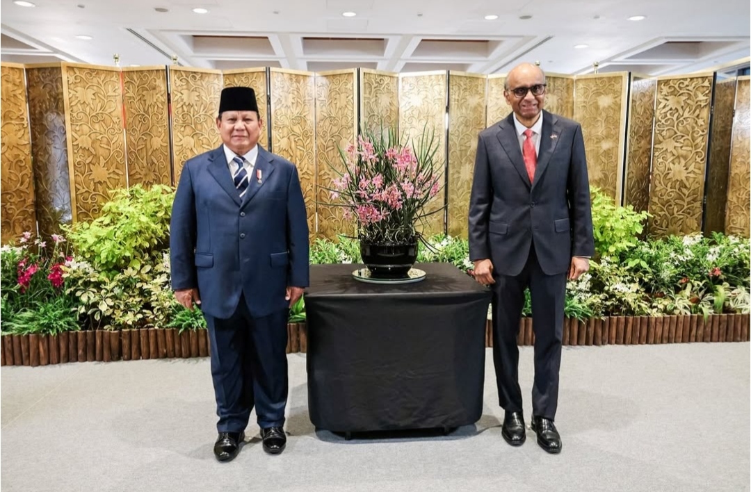 Presiden Prabowo disambut dengan upacara kehormatan oleh Presiden Singapura Tharman Shanmugaratnam di Gedung Parlemen Singapura (Ashar/Foto:Tim Media Presiden Prabowo/SinPo.id)